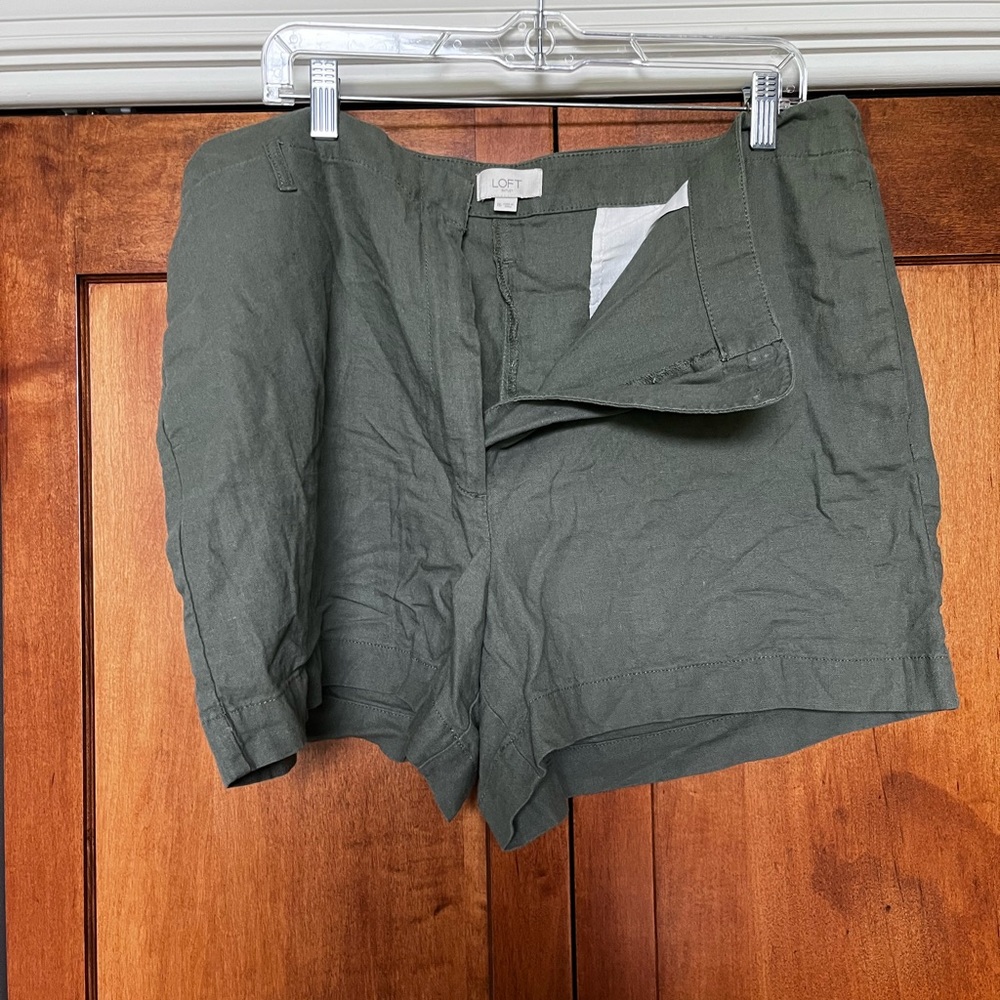 Loft shorts army green